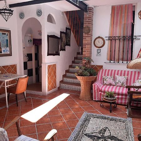 Pension Casa Fina Ruiz Almuñécar Exterior foto